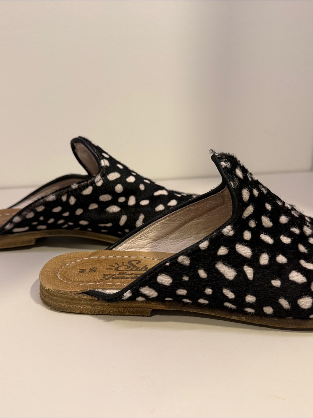 Sabah Black and White Pony Hair Slip-On Mules - Picture 2 of 4